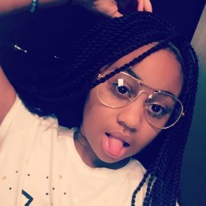 Meet your Posher, Ava